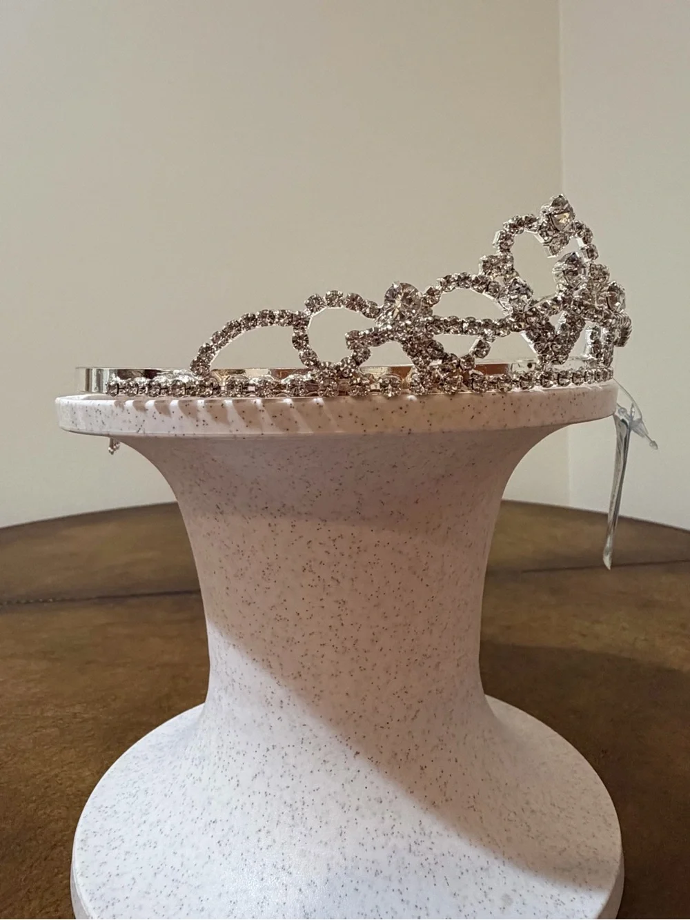 NEW WITH TAGS AUTHENTIC ARRIBAS DISNEY PRINCESS WEDDING PARTY TIARA WITH COMBS